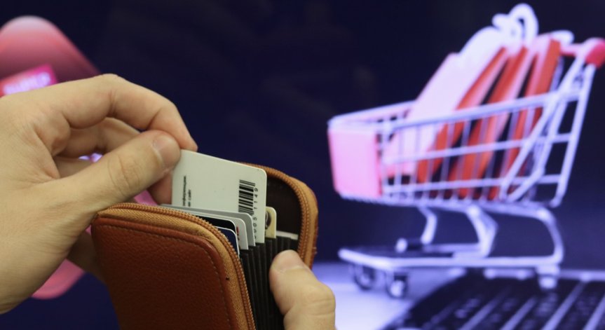 Служителите на КЗП излизат на протест, настояват за 60% по-високи заплати