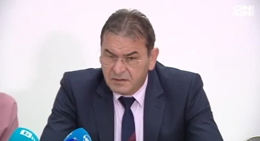 Дилян, хвърлил детото си от мост, остава в ареста. Обвиниха го в убийство
