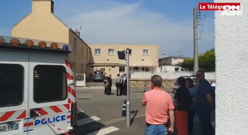 Самоубил се е мъжът, стрелял пред джамия във Франция