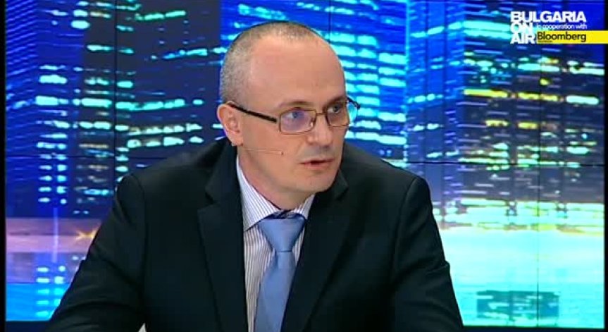 Георги Киряков: Единственото решение за Гърция е орязване на дълга й