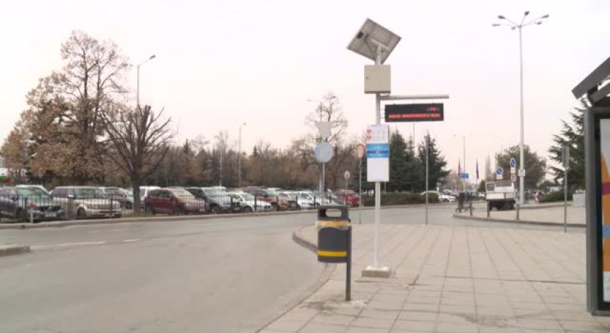 Електронните табла на спирките в София блокираха