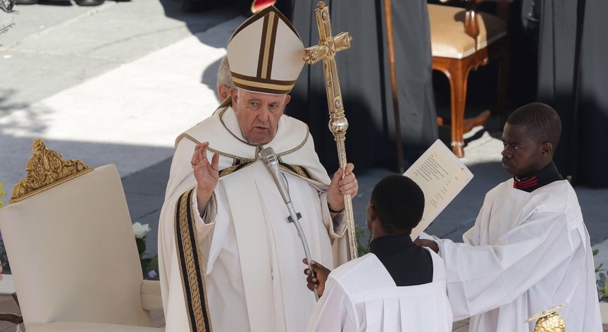 Папа Франциск издигна 21 духовници в ранг кардинал