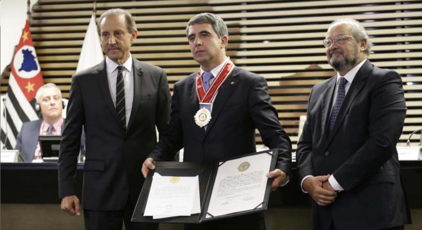 Връчиха Ордена на Сао Пауло на президента Росен Плевнелиев