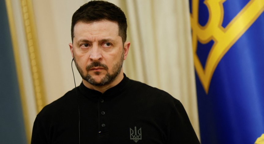 При удара загинаха най-малко четирима души.