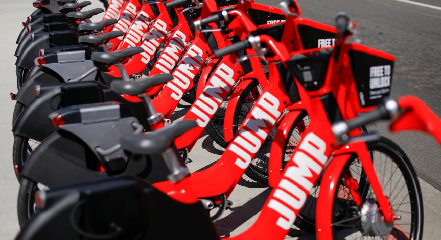 Uber прави повече инвестиции в елeктрически тротинетки и велосипеди 