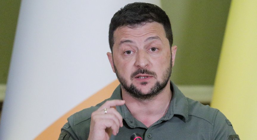 Зеленски: Недопустимо е блокирането на износа на зърно по суша след 15 септември