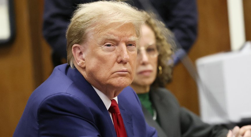 Доналд Тръмп на съд: Ще загуби ли част от имотите си?