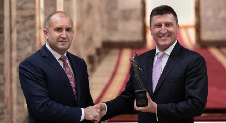 Радев: Кризата възроди солидарността и сближи гражданското общество и бизнеса