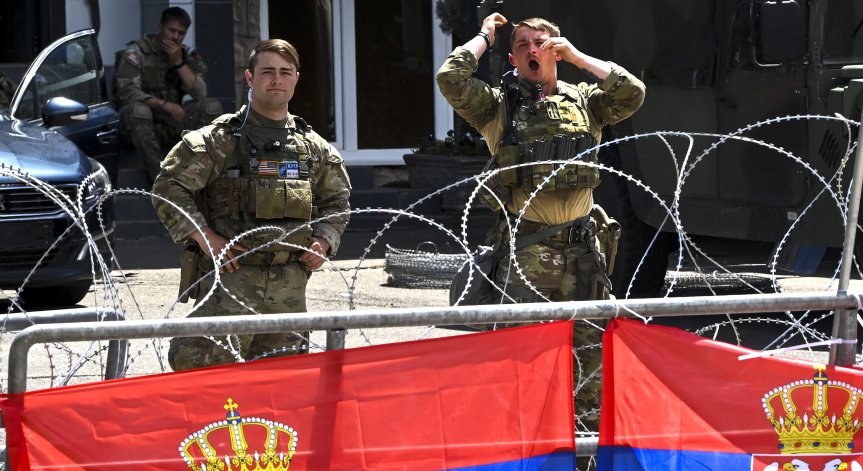 Нови сблъсъци - полицията в Косово арестува лидер на сръбска паравоенна група