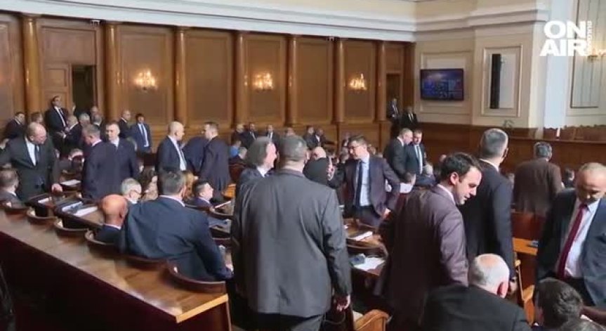 Поредица политически коментари за проектобюджет 2023: Ще бъде ли подкрепен?