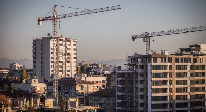 Имоти непрекъснато се строят в столицата.