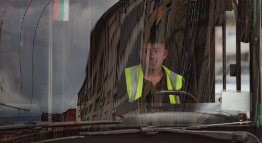 Шофьорите на градския транспорт в София вече с по-високи заплати