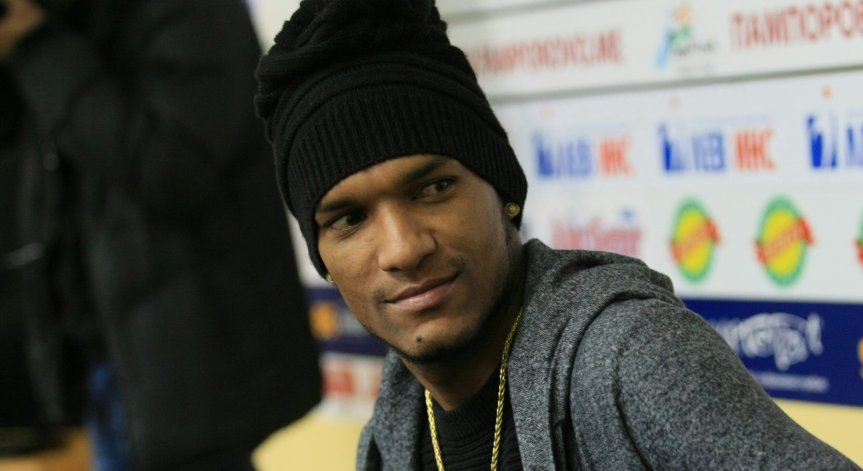 ЦСКА е на тръни заради Каранга, бразилецът все още не тренира с тима