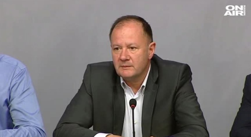Михаил Миков: Бежанците са еднакво изпитание за всички страни