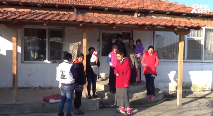 Роми плашат с бунт заради убитото момиче в село Първенец