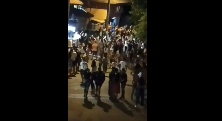 Една нощ в Градец: Музика отвсякъде, тормоз, заплахи за палеж на хора...