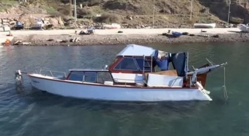 Въоръжени нападнаха лодка с либийски мигранти