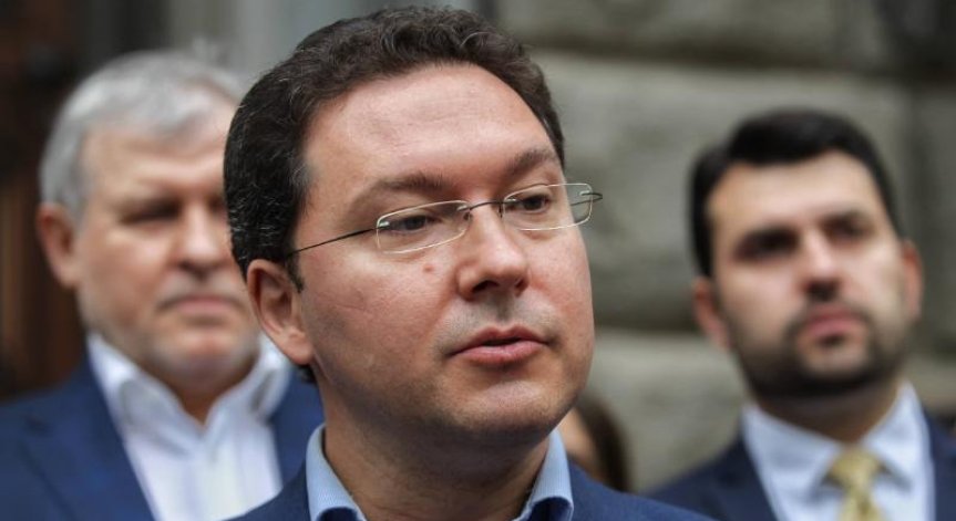 Митов за Минеков: Взима пример от Рашков, иска да се хареса на новата коалиция