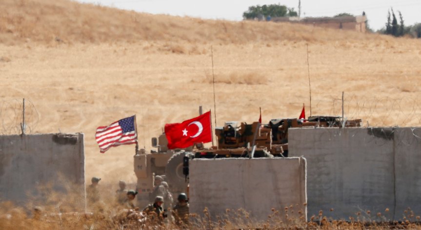 Турция изпрати конвои с танкове на границата със Сирия