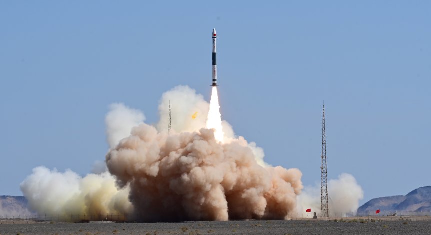 Китай успешно изпита космическа ракета за многократна употреба