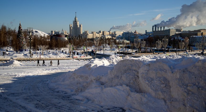 Тежка зима в Москва: Минус 21 градуса и над 60 см сняг