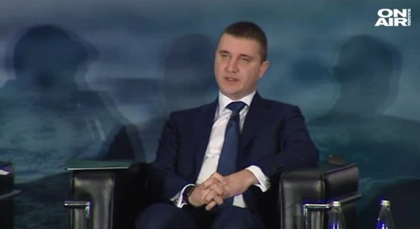 Горанов: Ако няма общ пул за втората пенсия дефицитът в системата остава