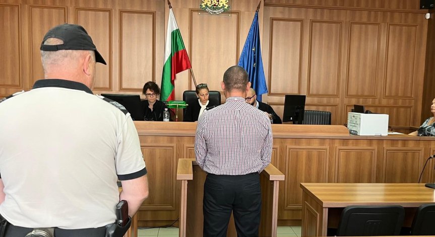 Повдигнаха по-тежко обвинение на сочения за лидер на 
