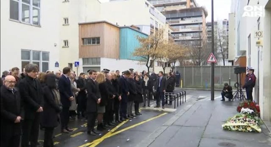 Франция почете паметта на жертвите от атаката срещу 
