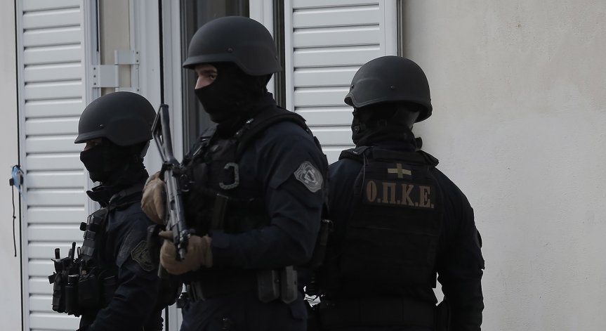 Арестуваха ултра богат украински бизнесмен в Гърция, издирван с международна заповед