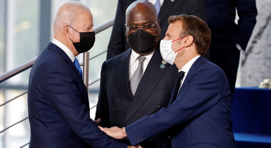 Байдън и Макрон се ангажираха с координиран отговор при руска инвазия в Украйна