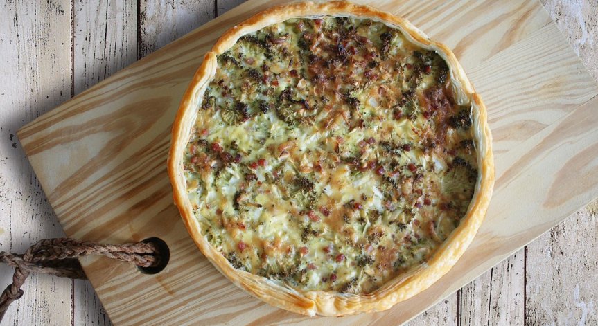 Печете на 220 градуса.