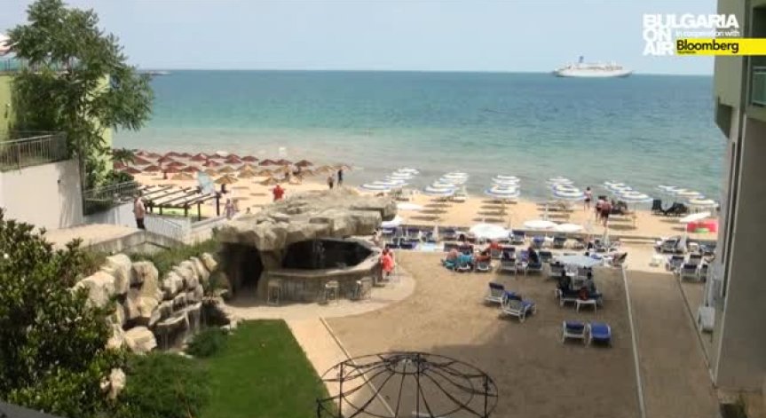 Борба за място на плажа