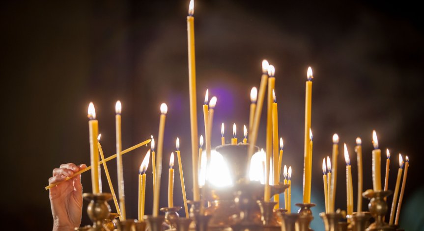 Свети апостол Онисим, преподобен Евсевий и пустинник Сирийски.