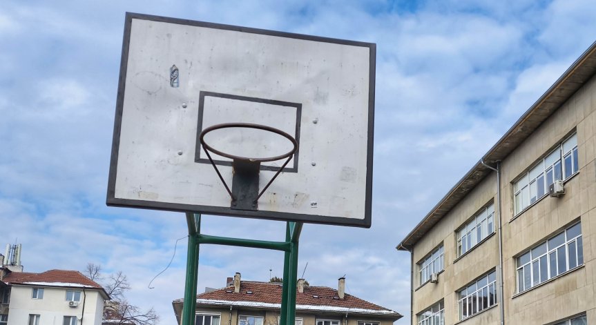 Европрокуратурата разследва директор на училище в София за корупция