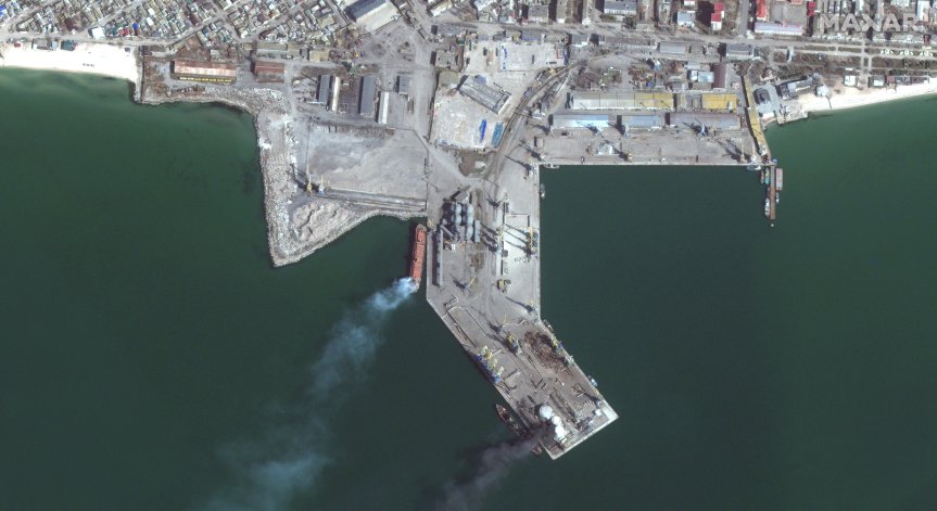 Петима души загинаха при руски удари в Одеса