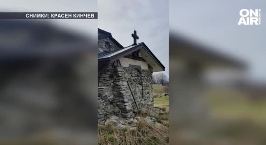 Трогателно: Баща, загубил сина си в планината, построи най-високо изградения храм у нас