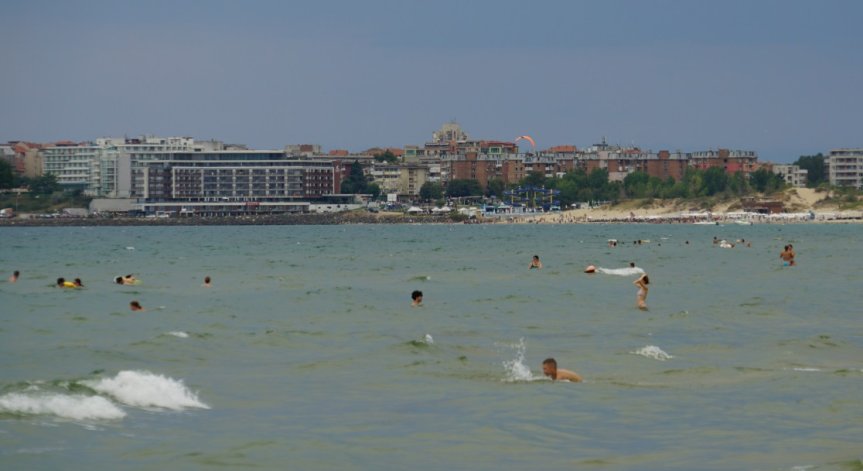 България и Румъния на първи две места по невъзможност за 7-дневна ваканция веднъж в годината.