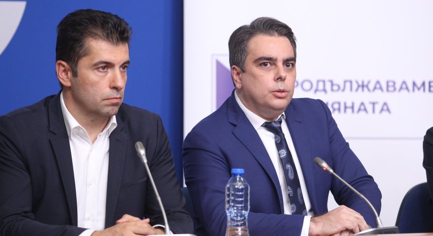 МЕ контрира Петков: Няма свободни слотовете в Гърция, капацитетът отдавна е зает