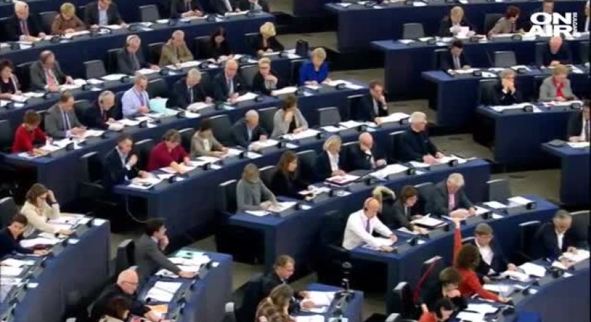 Избори за евродепутати в Холандия и Великобритания