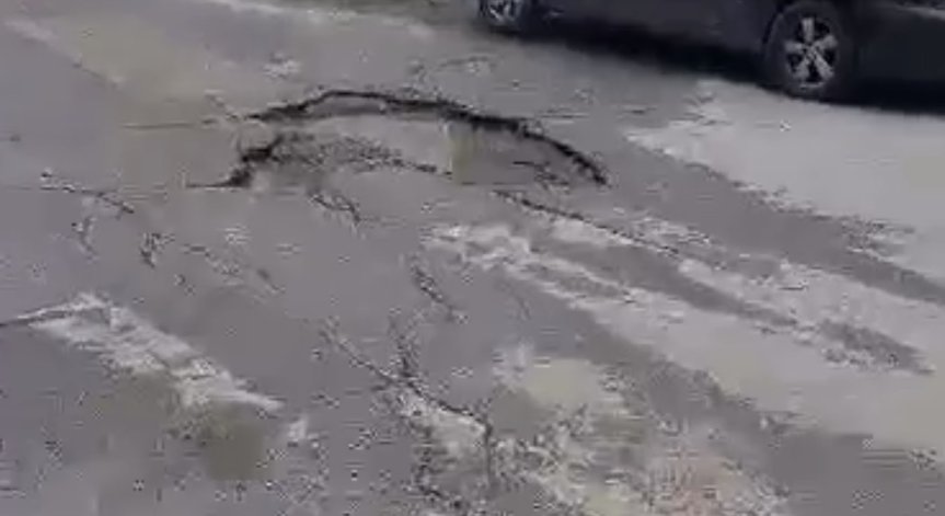 След зимата: Сигнал за опасни дупки в 