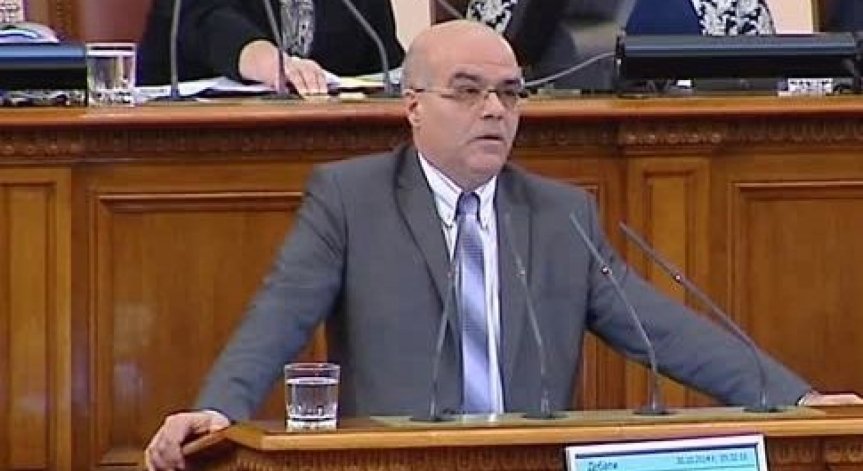 Шефът на военното разузнаване е подал оставка