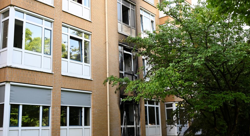Пожарът е избухнал на партера на клиниката.
