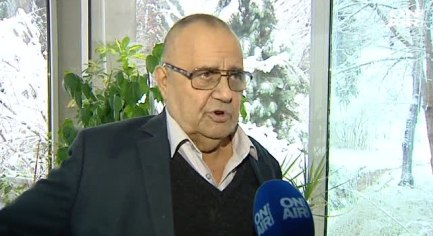 Решението Българската църква да 