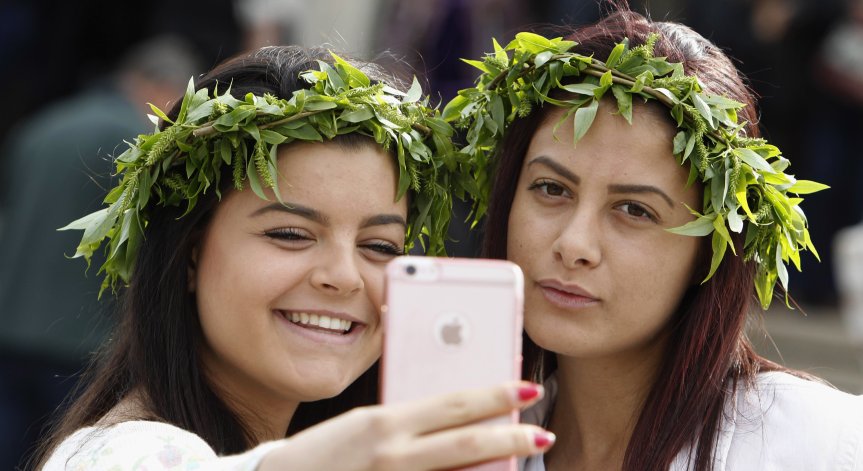 Днес е Цветница! Какви са традициите и кои имена празнуват