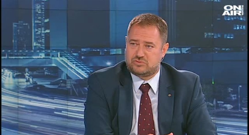 Петър Харалампиев е обвинен като лидер на престъпна група