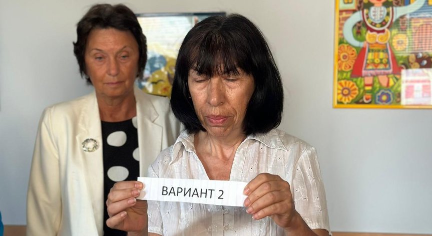 Около 5000 зрелостници се явяват на втора задължителна матура.