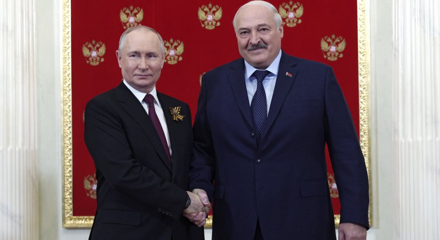 Какво се случва с Лукашенко? Мистерия около здравословното му състояние