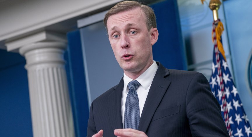 Решено: САЩ предоставят на Украйна касетъчни боеприпаси