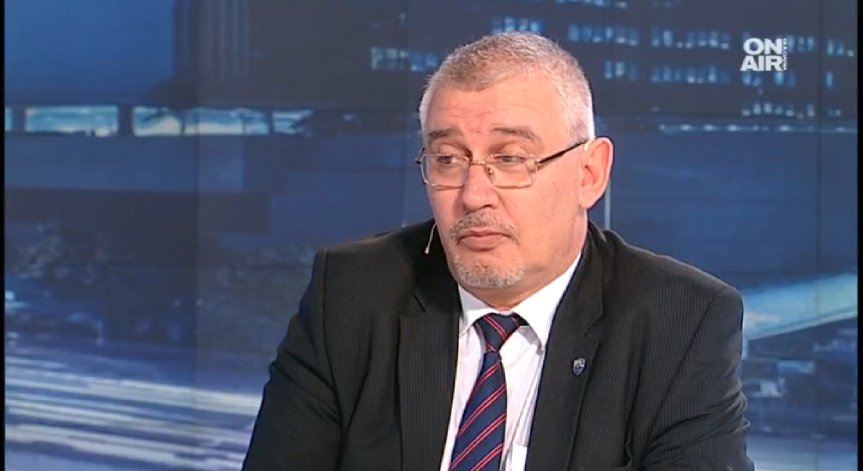 Оставките няма да решат проблемите в сектор 