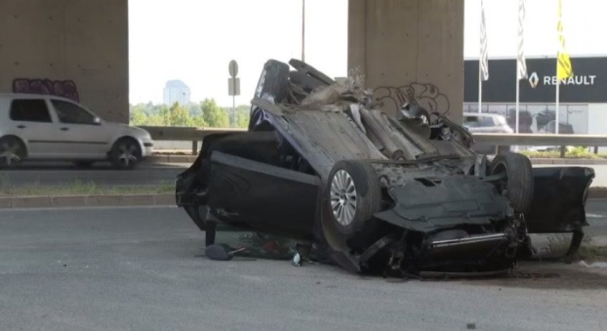 Интерпол издирвал шофьора на ударения на Околовръстното автомобил, лекуват го във ВМА